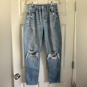 American Eagle Curvy Mom Jean